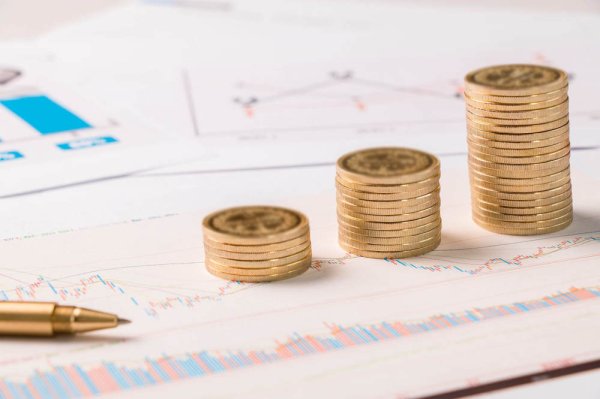 6万亿差距拉开！居民财富重构，公募基金规模大超银行理财